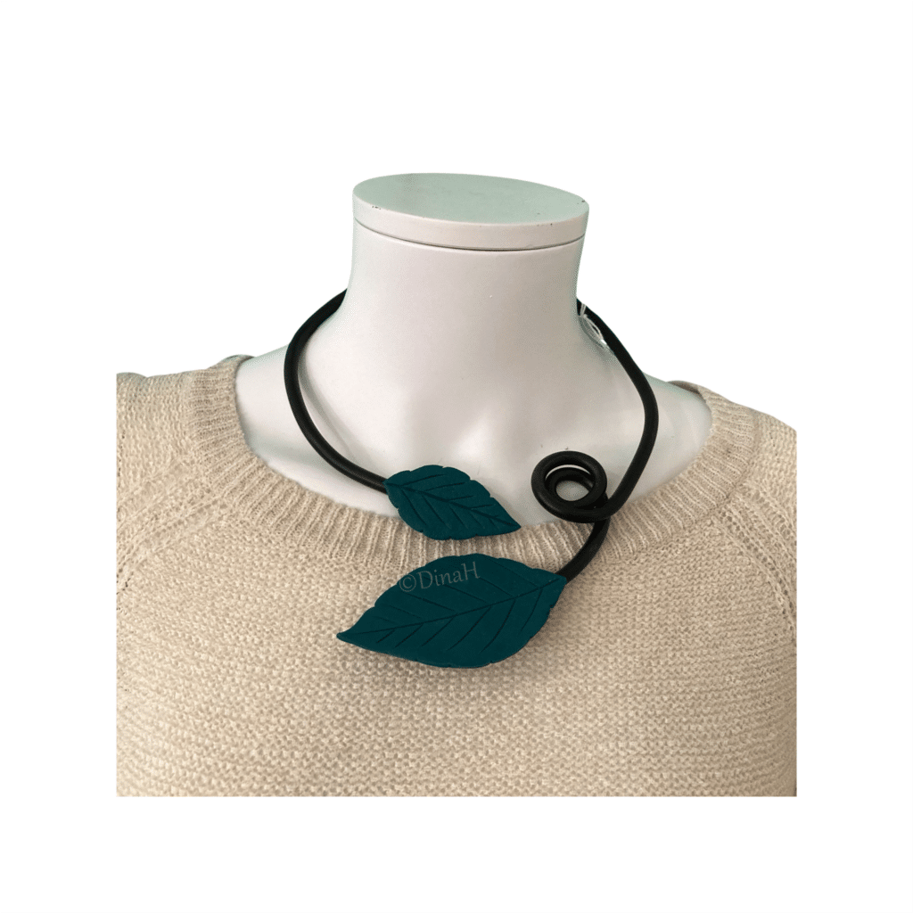Ketting Donkergroen Blad