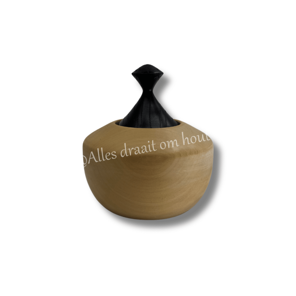 Jan Otten Ward's art Hout draaien potje bruin zwart